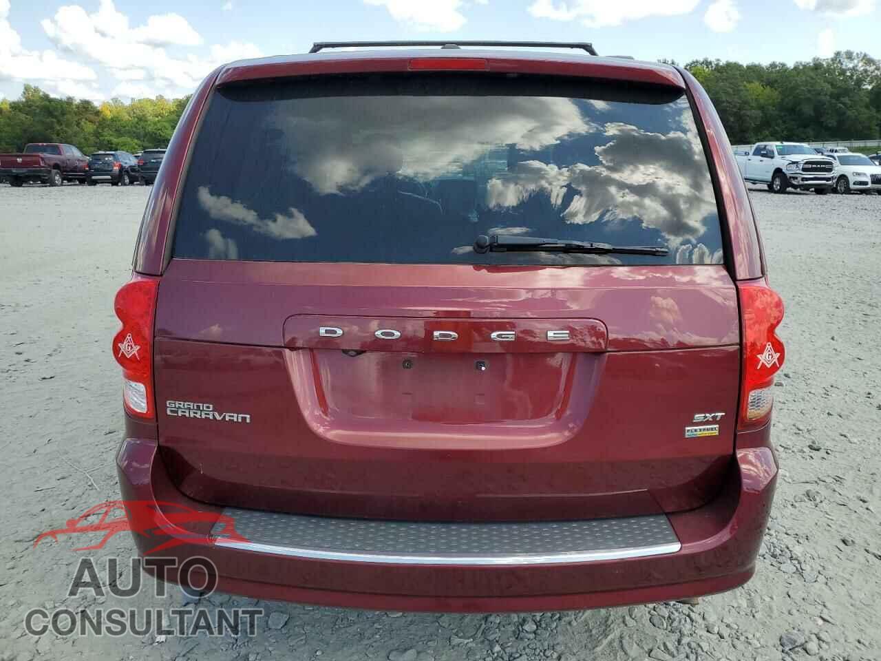 DODGE CARAVAN 2018 - 2C4RDGCG5JR302145