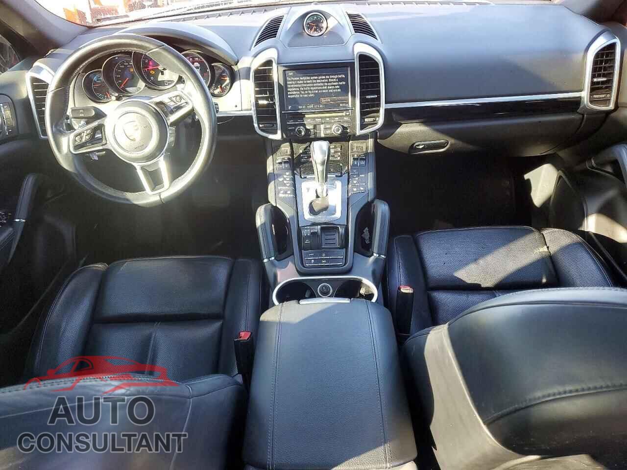 PORSCHE CAYENNE 2016 - WP1AA2A29GLA06612
