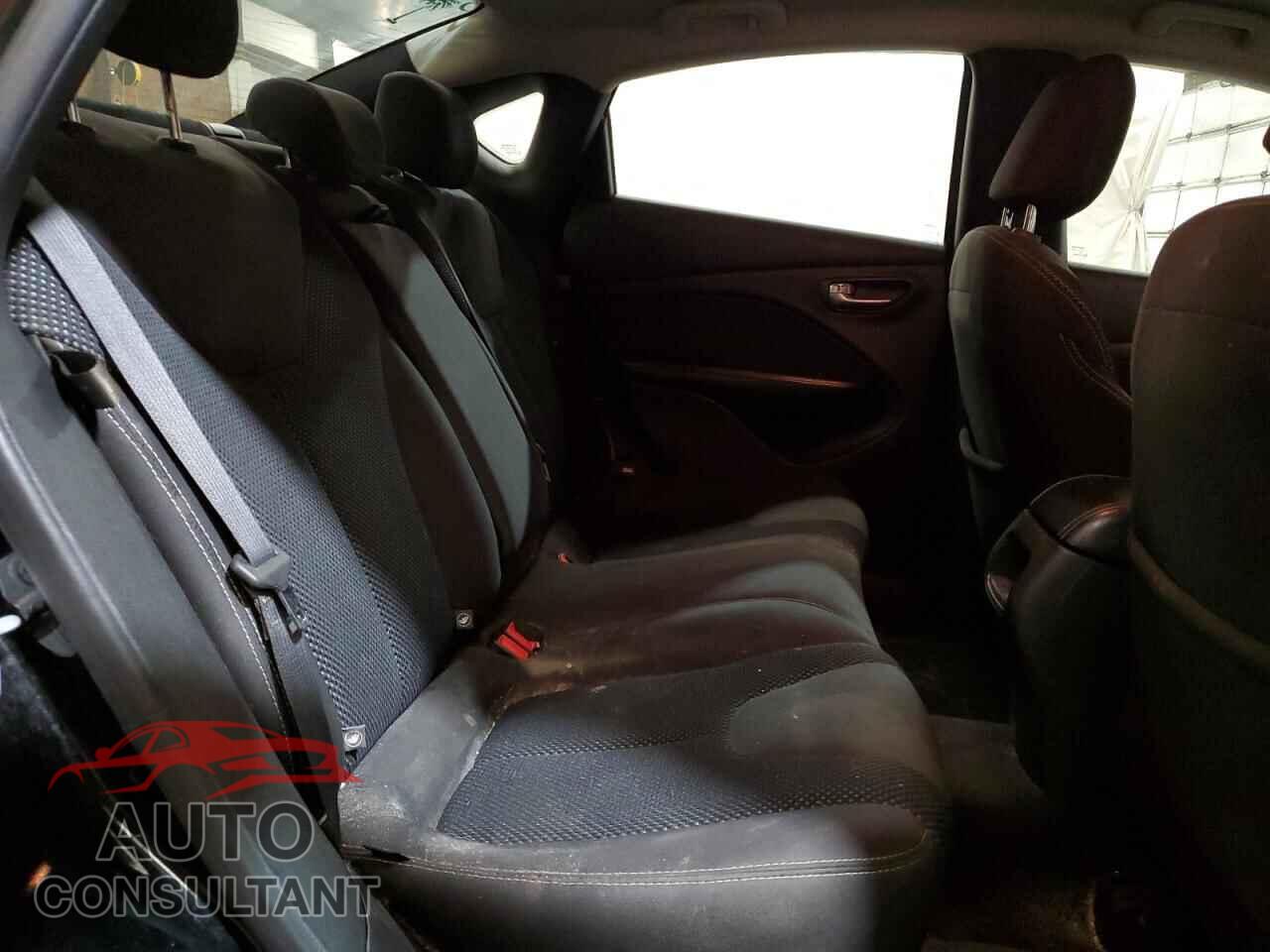 DODGE DART 2015 - 1C3CDFBB5FD275923