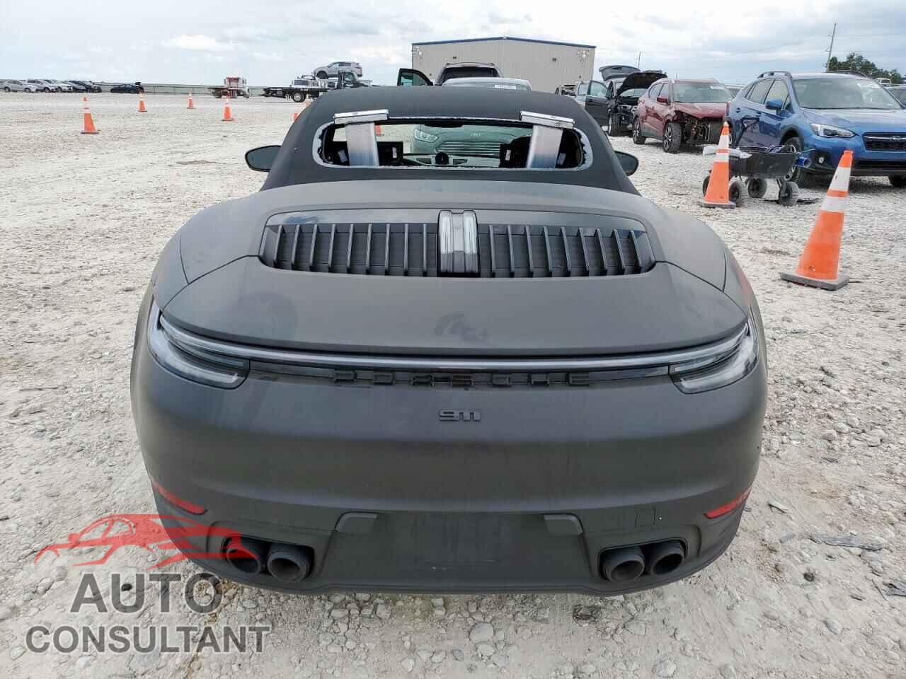PORSCHE 911 2024 - WP0CA2A98RS238439