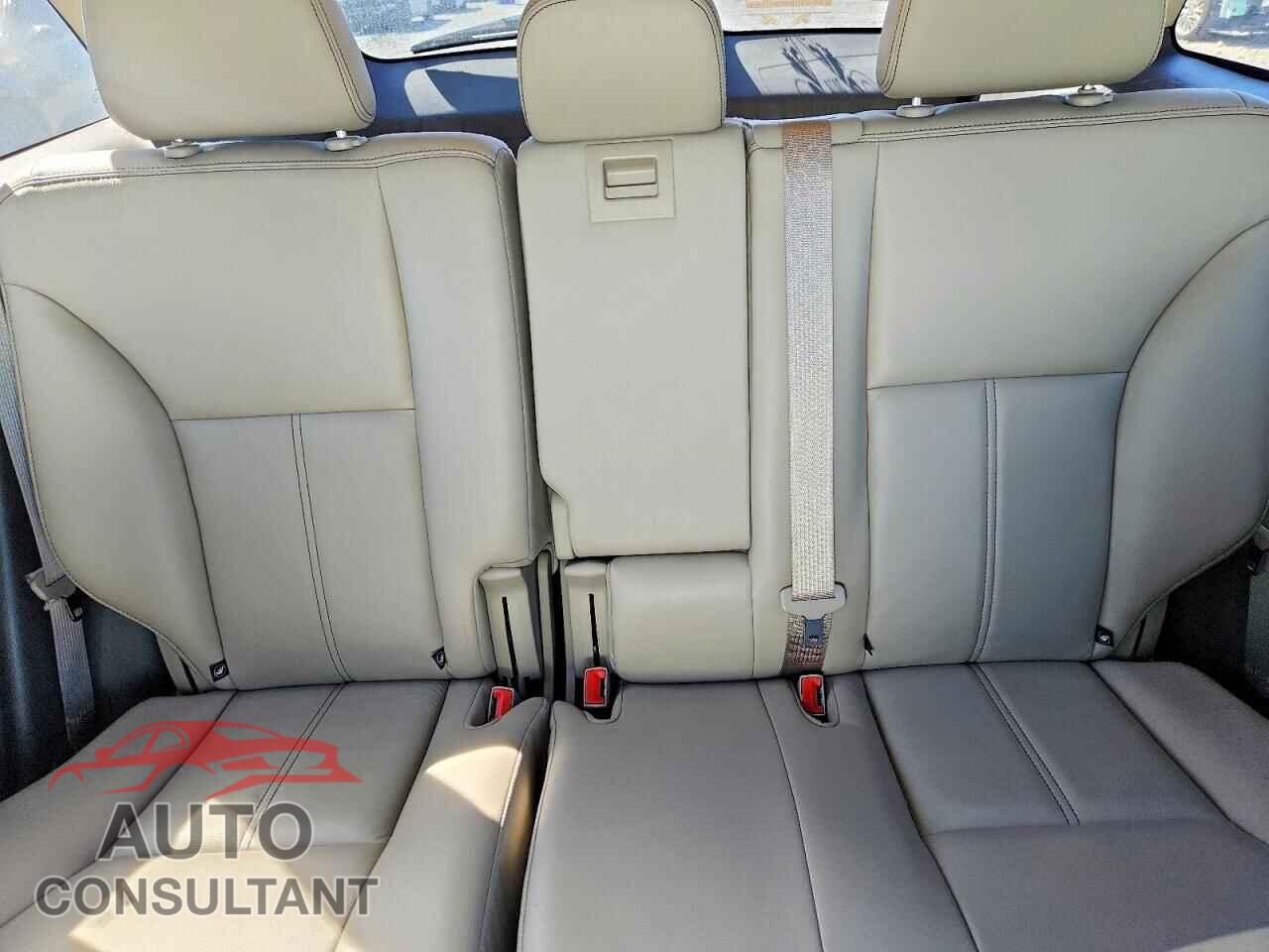 FORD EDGE 2011 - 2FMDK3JC2BBB20370