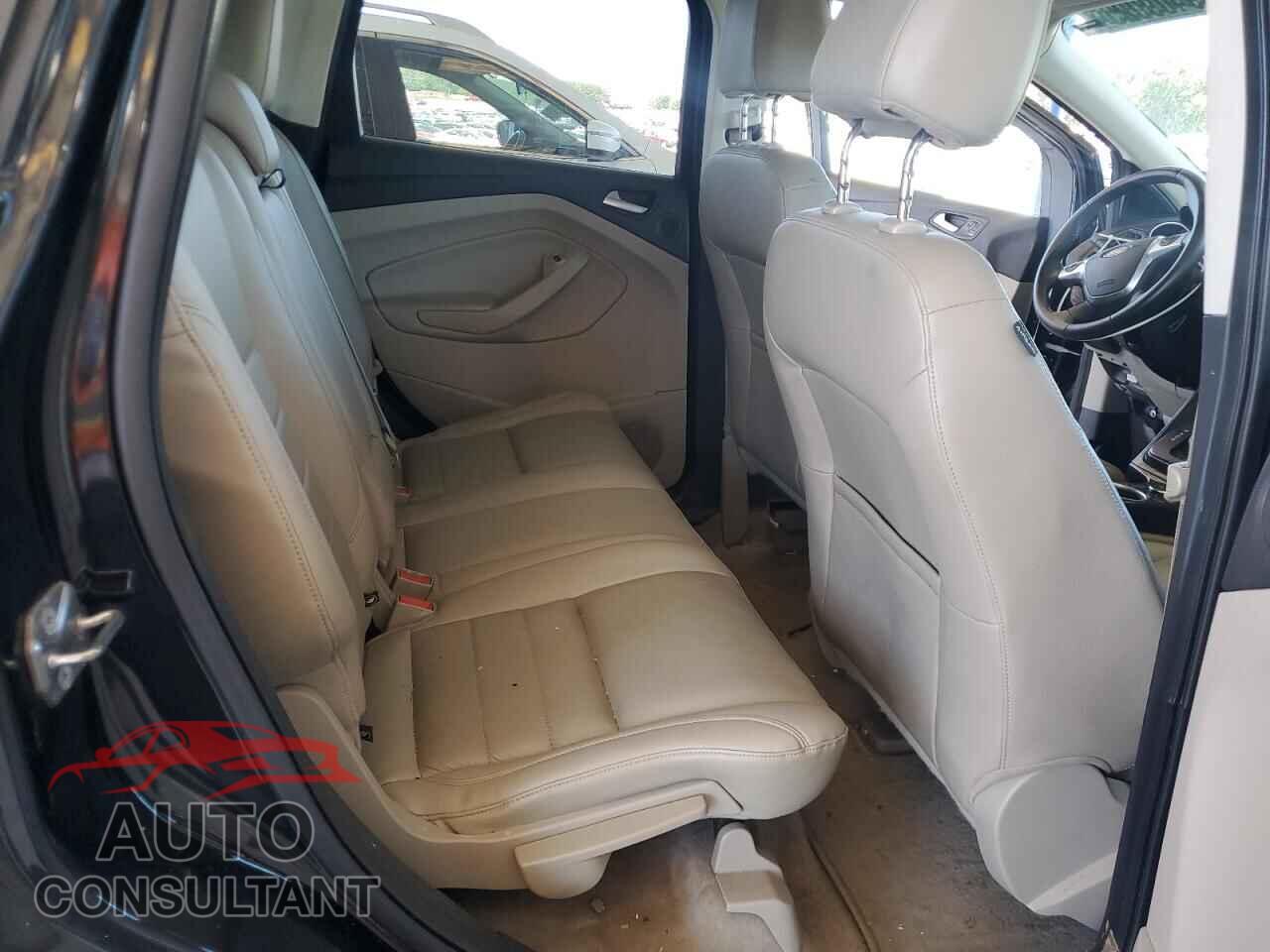 FORD ESCAPE 2015 - 1FMCU9J90FUB33583