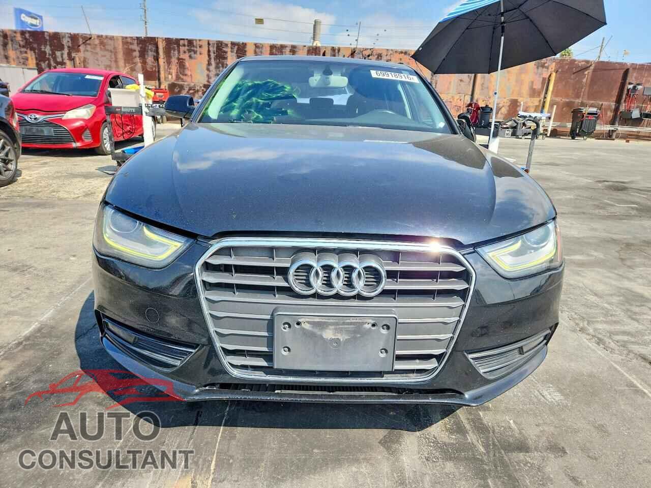 AUDI A4 2013 - WAUEFAFL2DN028108