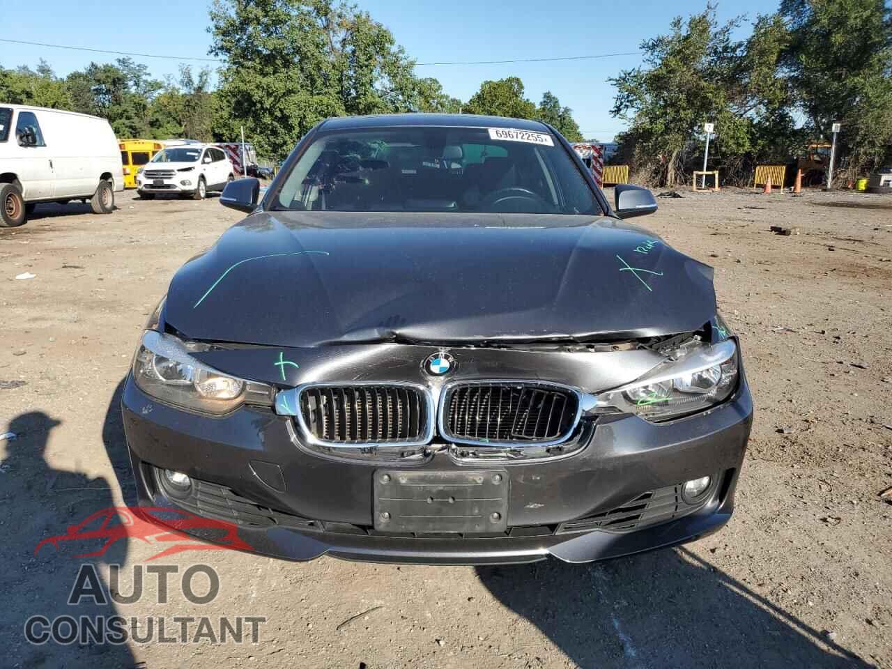 BMW 3 SERIES 2013 - WBA3B3C58DJ812434