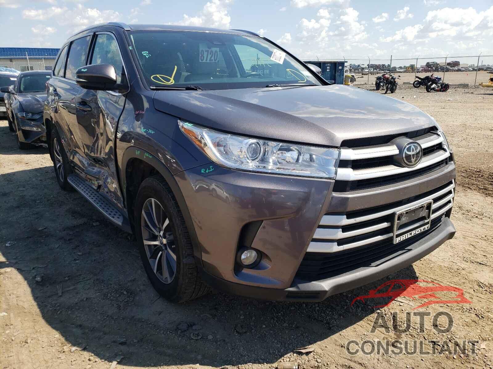 TOYOTA HIGHLANDER 2017 - 5TDKZRFH8HS512372