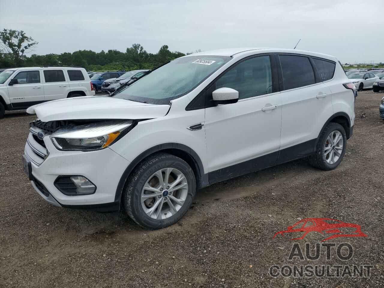 FORD ESCAPE 2017 - 1FMCU9GD0HUC85295
