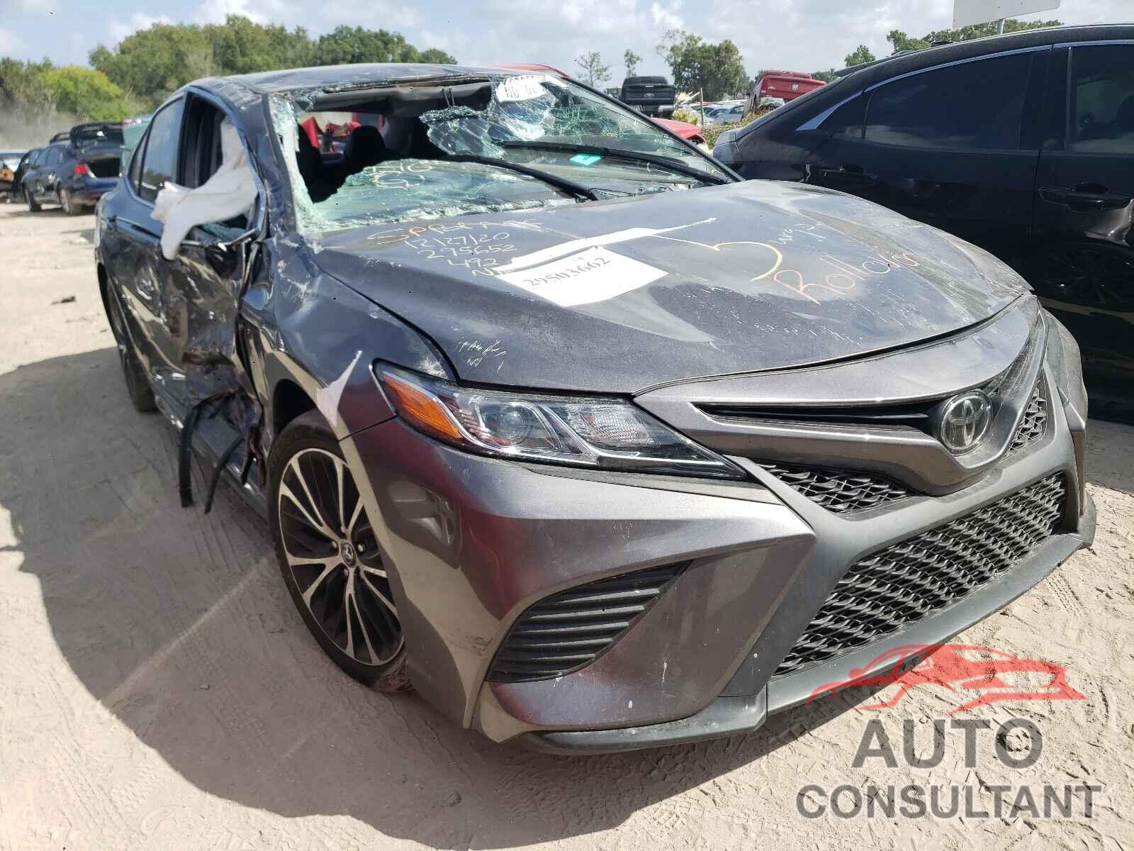 TOYOTA CAMRY 2018 - 4T1B11HK1JU149993