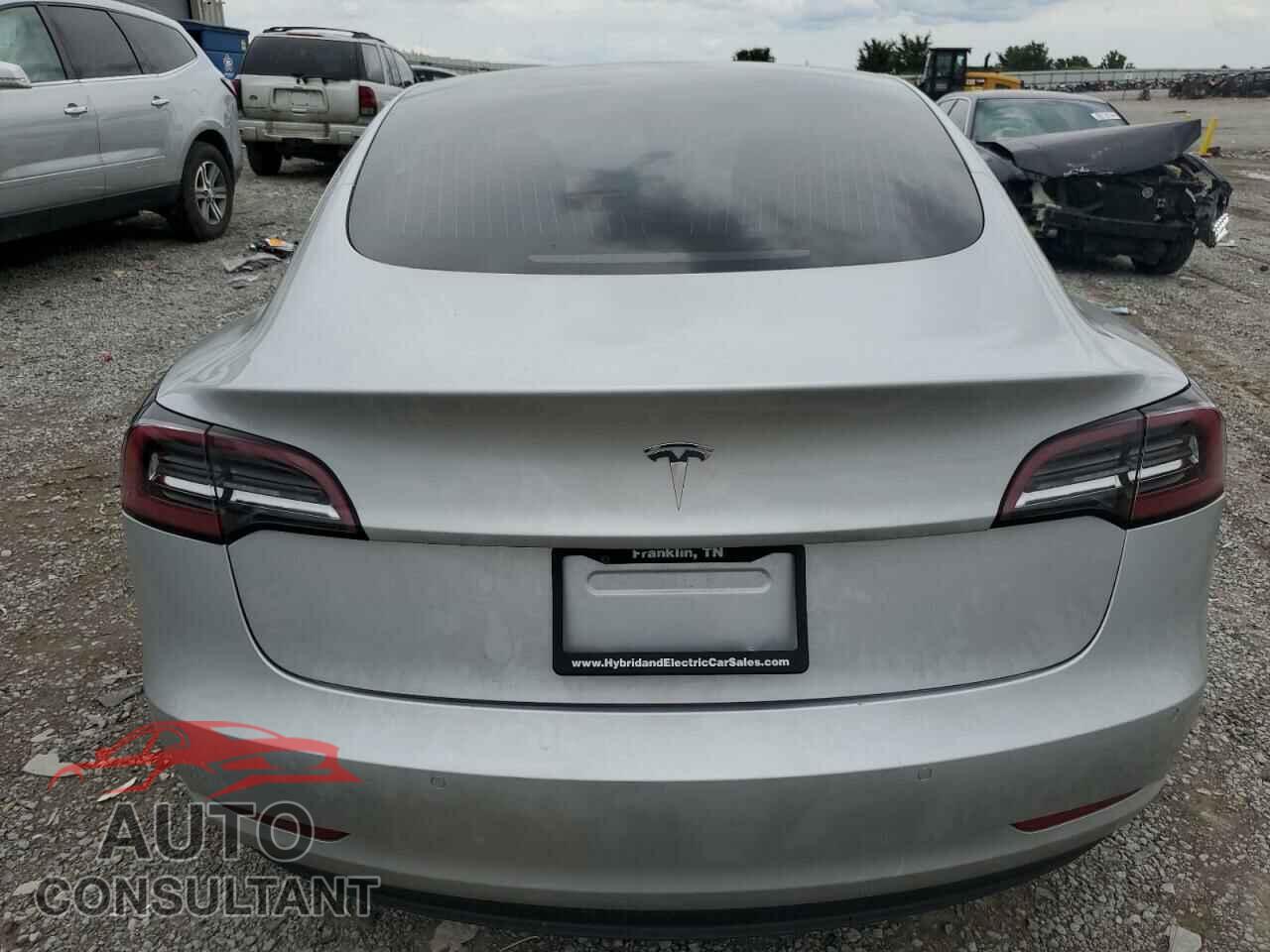TESLA MODEL 3 2018 - 5YJ3E1EA5JF095289