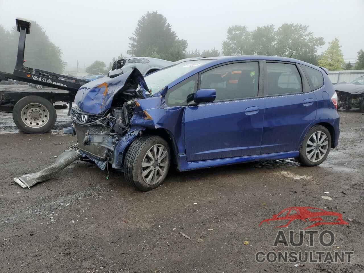 HONDA FIT 2013 - JHMGE8H57DC007013