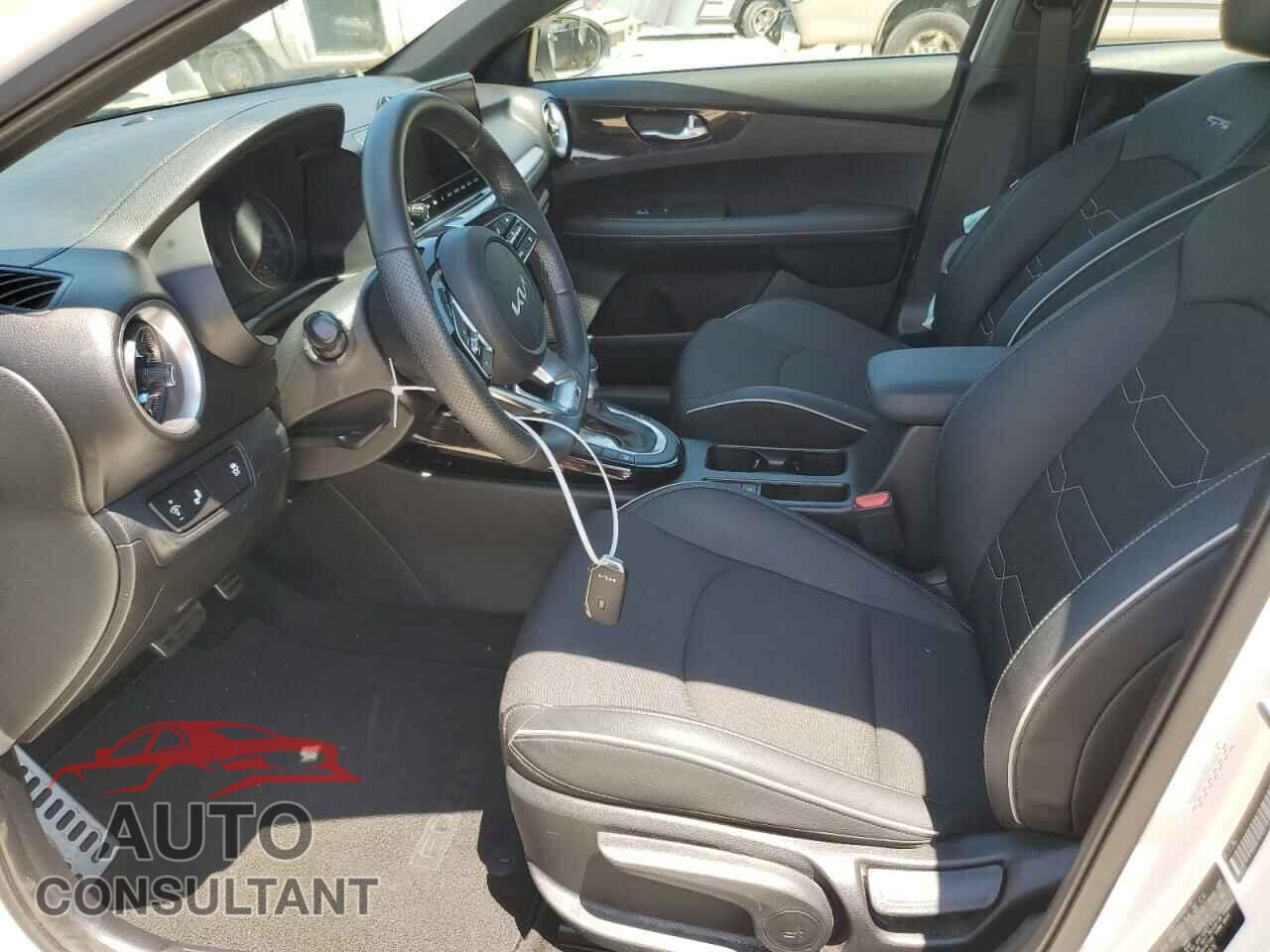 KIA FORTE 2022 - 3KPF54AD7NE491976