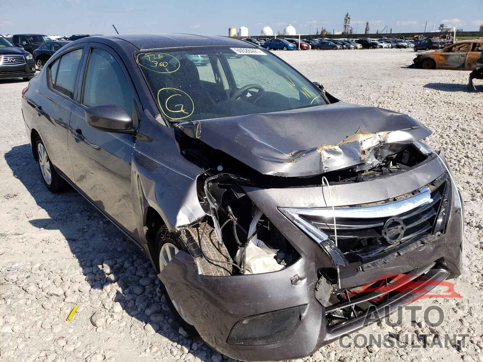 NISSAN VERSA 2018 - 3N1CN7AP1JL804110