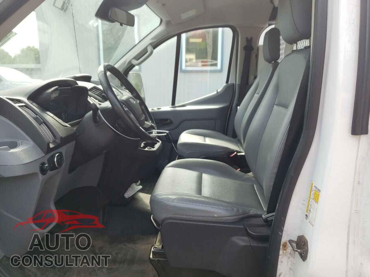 FORD TRANSIT 2017 - 1FTYR1YM2HKB27046