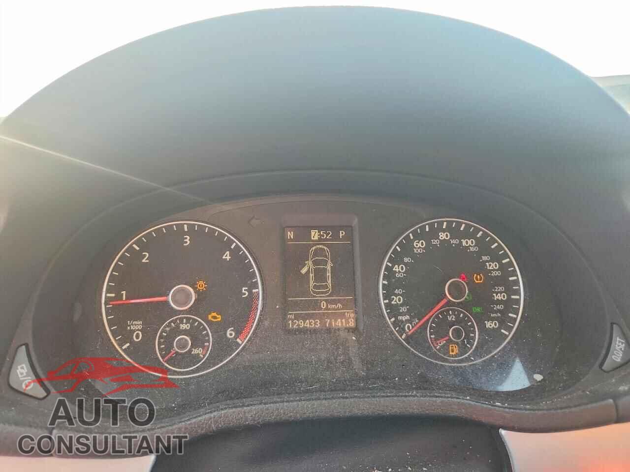 VOLKSWAGEN PASSAT 2013 - 1VWBN7A37DC059057