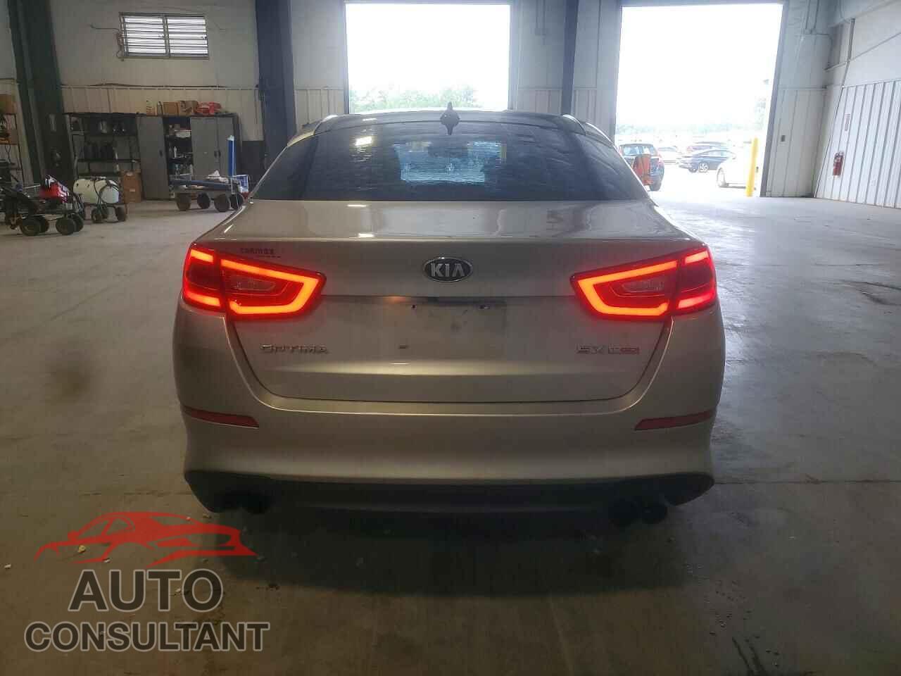 KIA OPTIMA 2015 - 5XXGR4A67FG476204