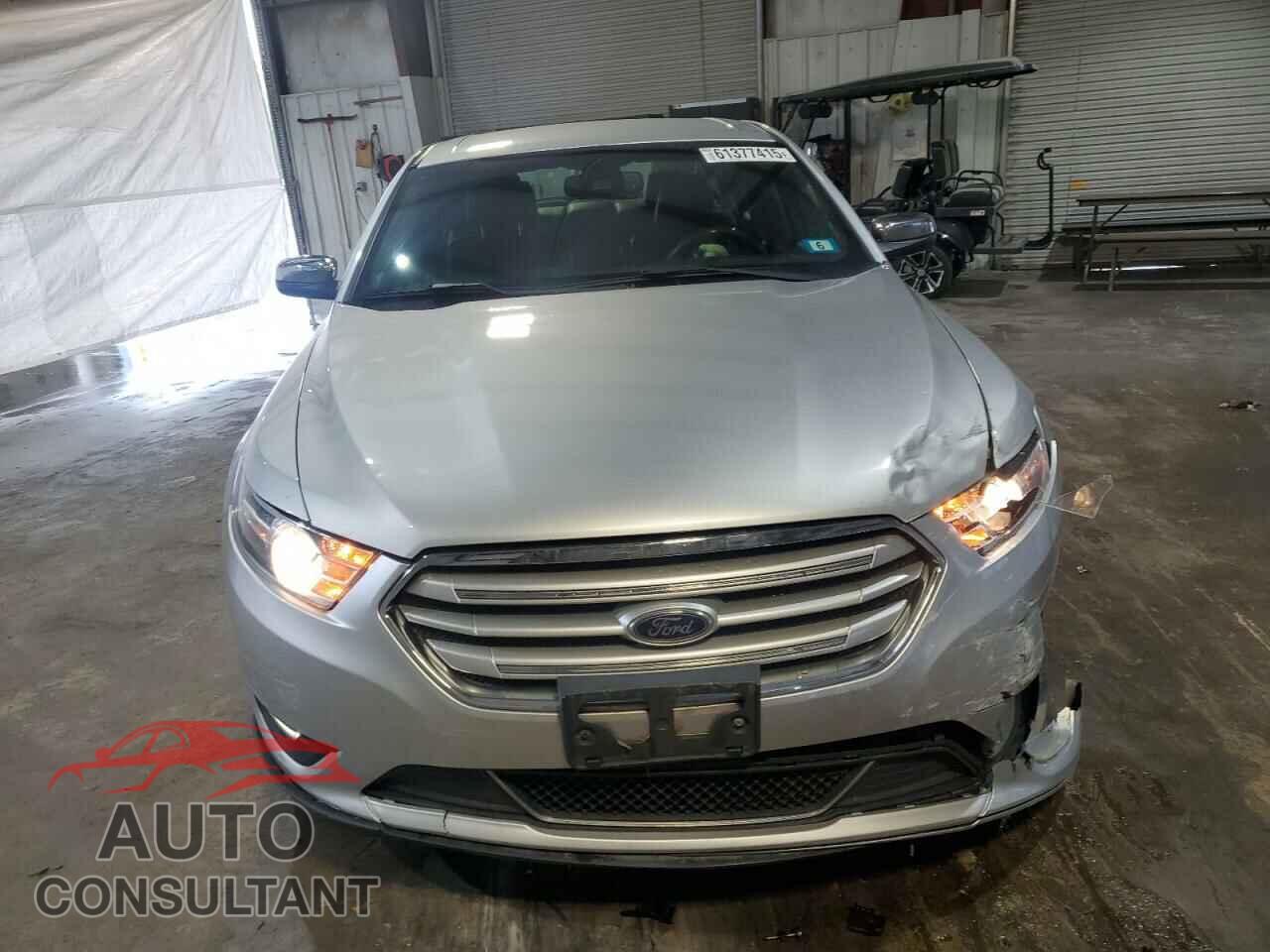 FORD TAURUS 2017 - 1FAHP2F80HG117822