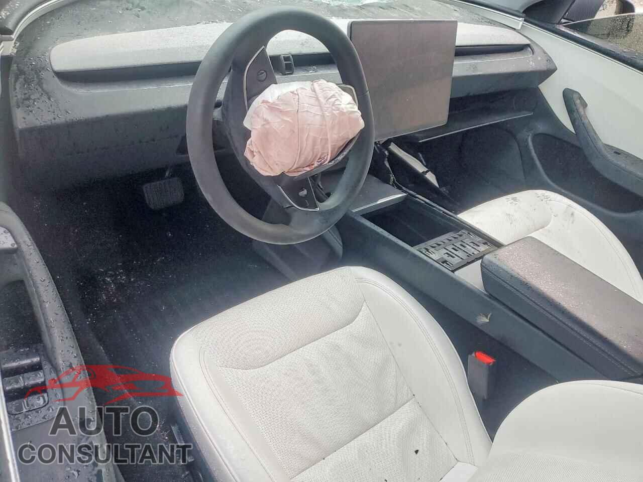TESLA MODEL 3 2024 - LRW3E7EB6RC093617