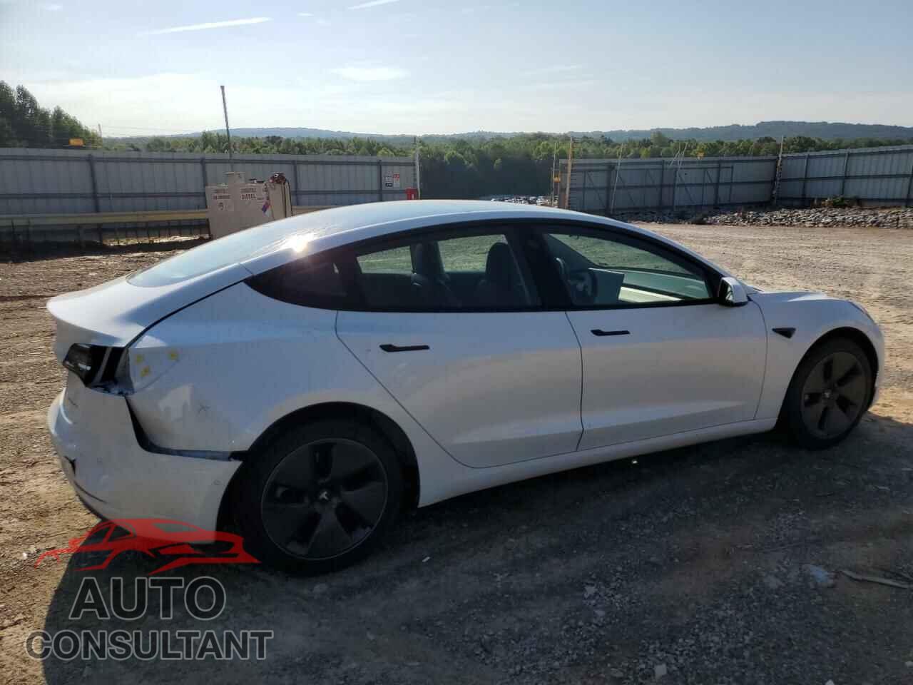 TESLA MODEL 3 2021 - 5YJ3E1EB2MF984189