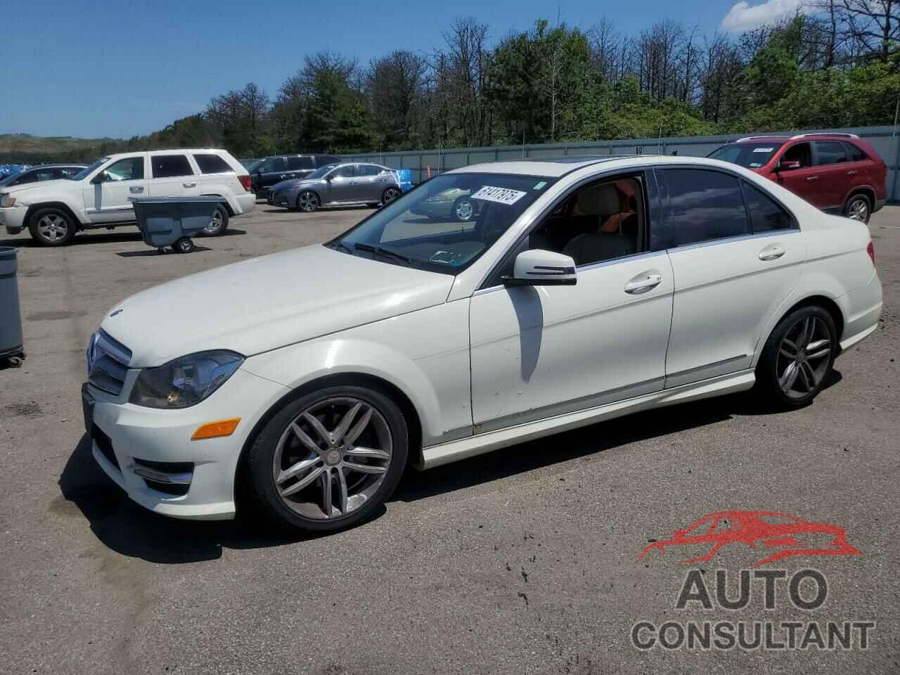 MERCEDES-BENZ C-CLASS 2012 - WDDGF8BBXCA711039