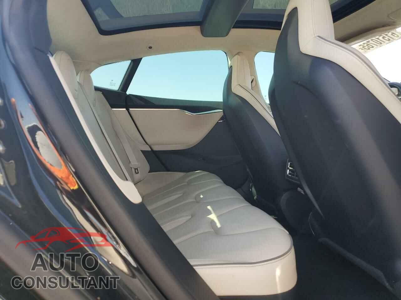 TESLA MODEL S 2012 - 5YJSA1DP3CFS00587