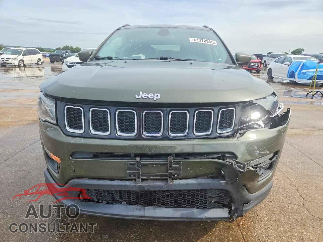JEEP COMPASS 2018 - 3C4NJCBBXJT330820