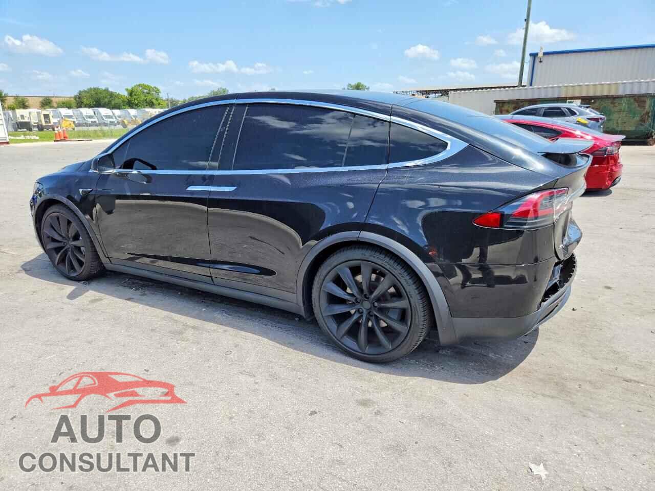 TESLA MODEL X 2018 - 5YJXCBE23JF120499