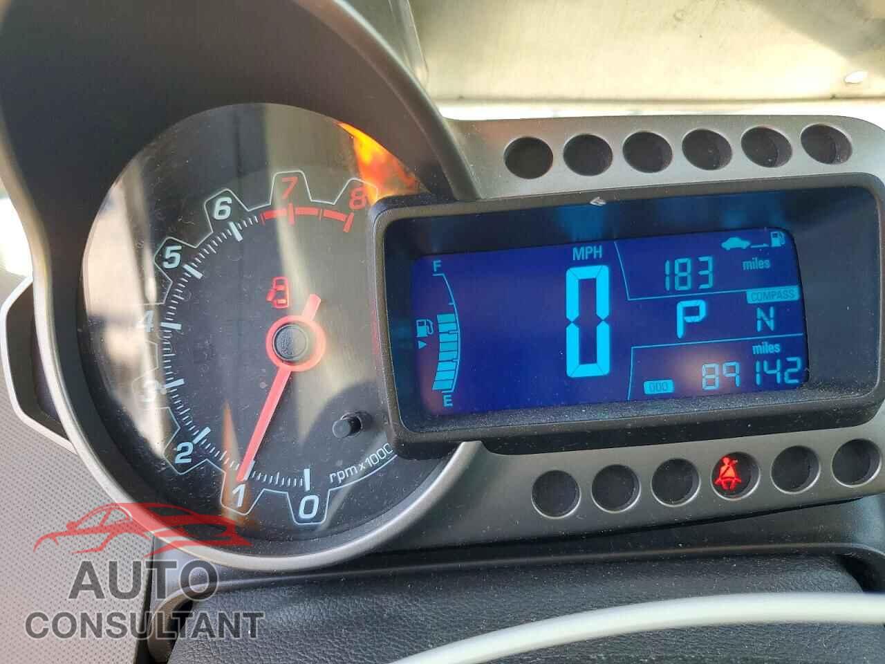 CHEVROLET SONIC 2014 - 1G1JC5SH4E4114622