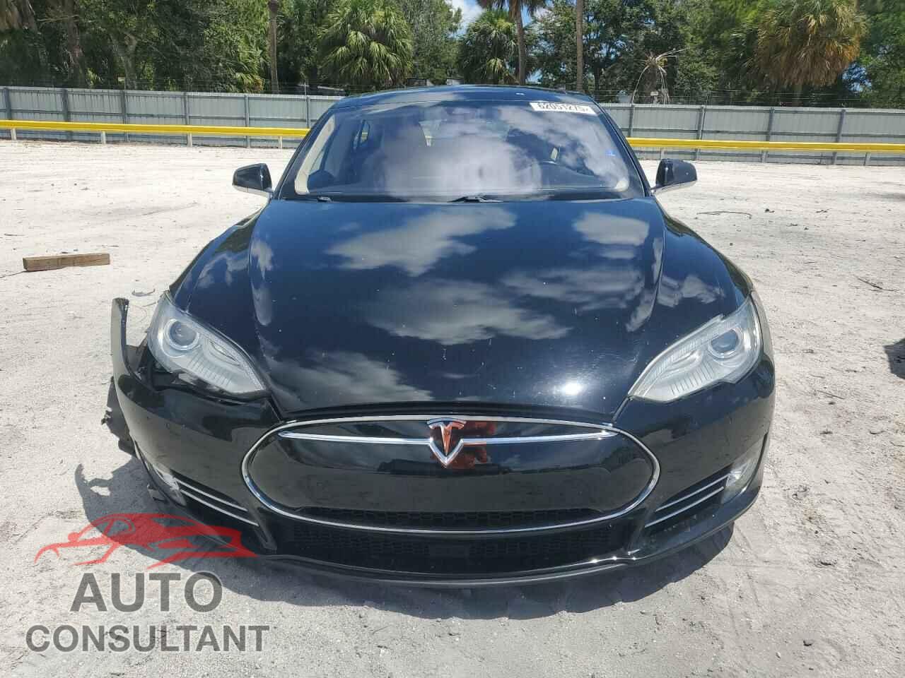 TESLA MODEL S 2015 - 5YJSA1S24FF092699