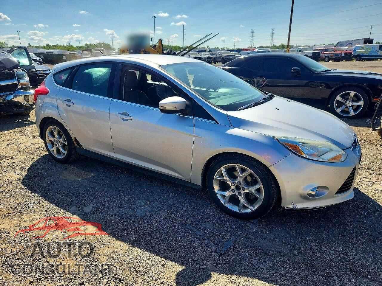FORD FOCUS 2012 - 1FAHP3M29CL221407