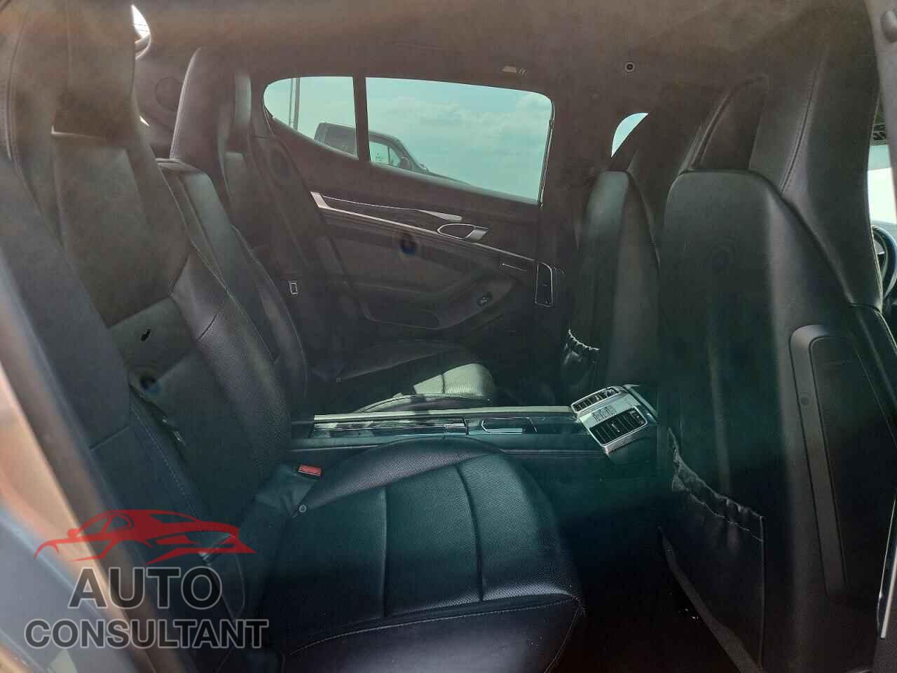 PORSCHE PANAMERA 2013 - WP0AF2A77DL075020