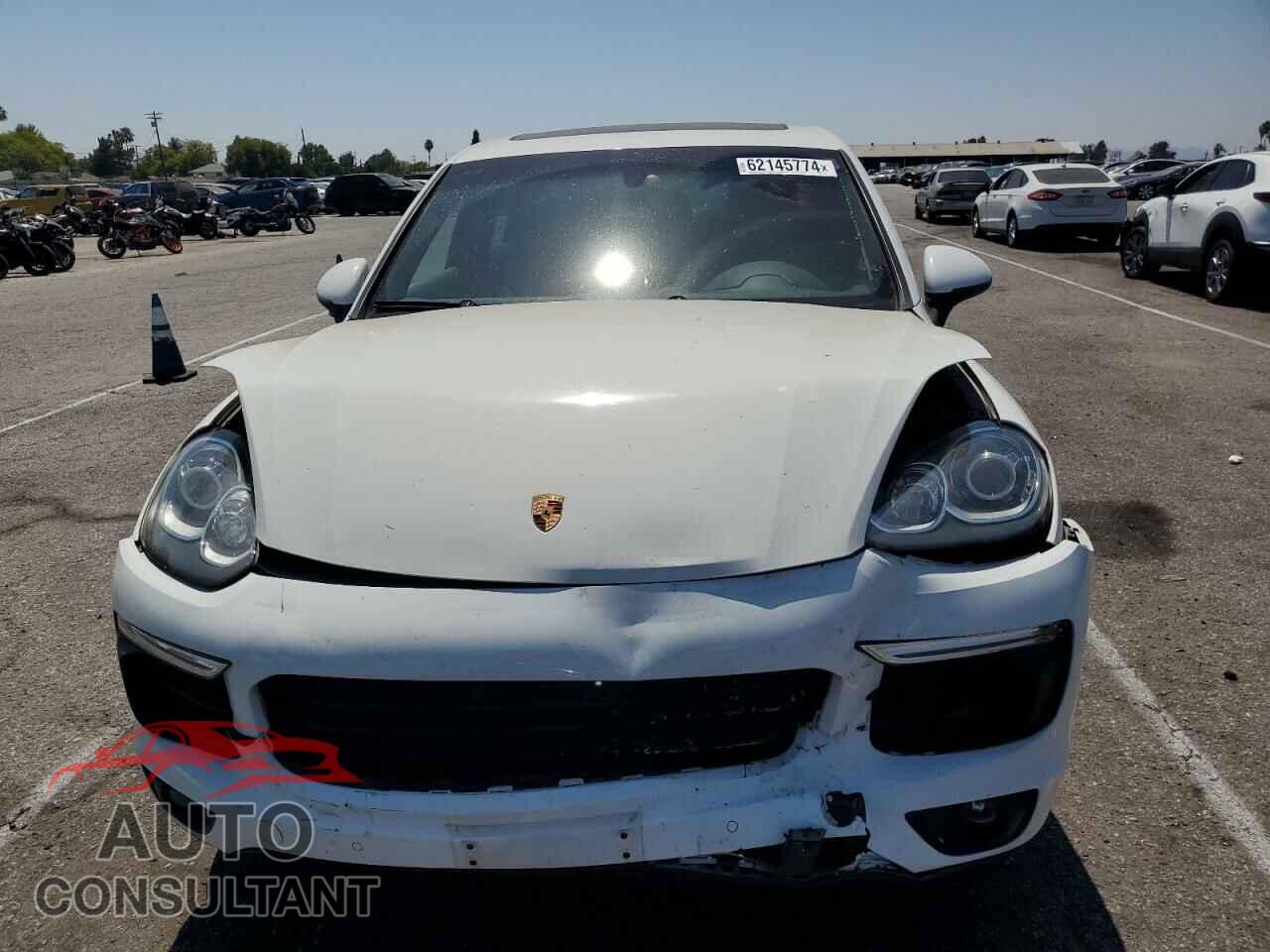 PORSCHE CAYENNE 2016 - WP1AA2A20GKA11316