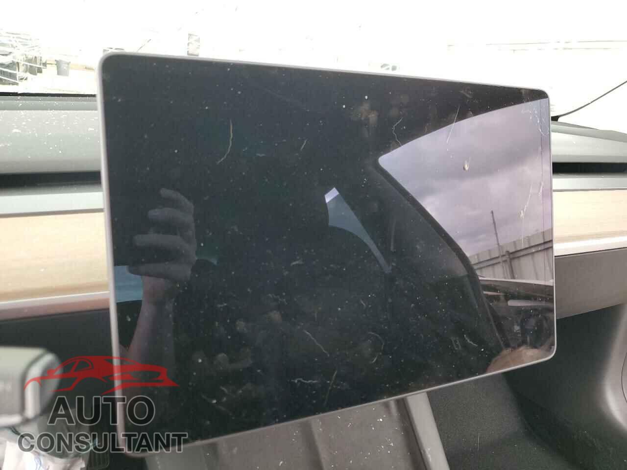 TESLA MODEL 3 2021 - 5YJ3E1EBXMF852166