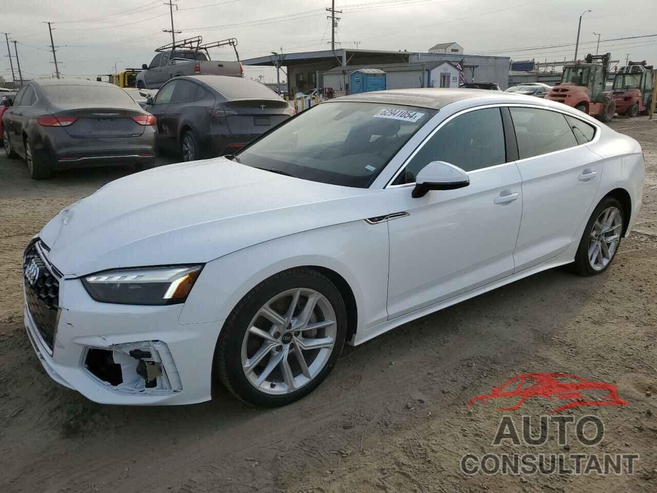 AUDI A5 2024 - WAUFACF52RA028432