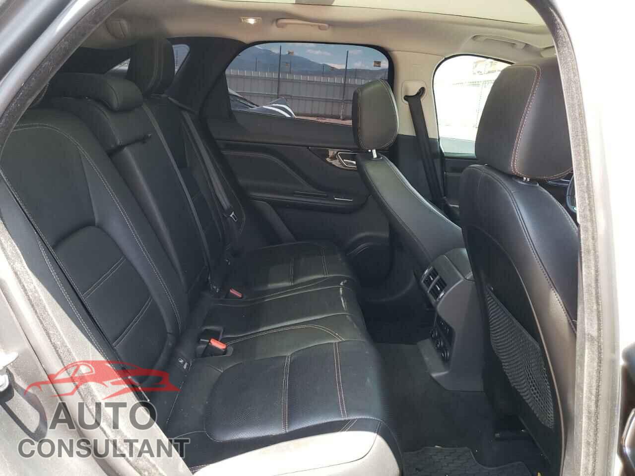 JAGUAR F-PACE 2018 - SADCK2EV9JA252000