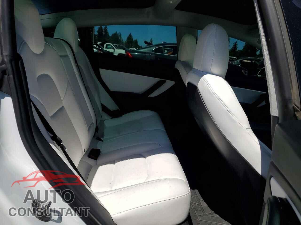 TESLA MODEL 3 2020 - 5YJ3E1EB2LF669004