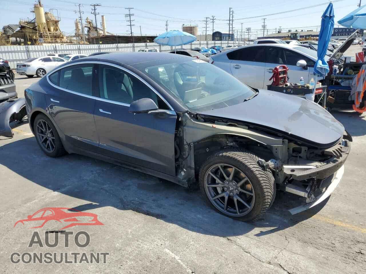 TESLA MODEL 3 2018 - 5YJ3E1EA7JF157789