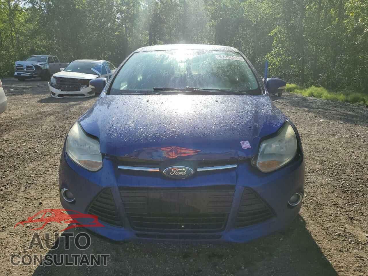 FORD FOCUS 2012 - 1FAHP3M27CL411903