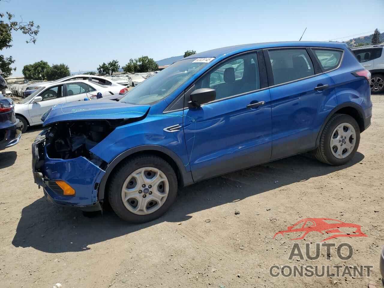 FORD ESCAPE 2018 - 1FMCU0F70JUA57505