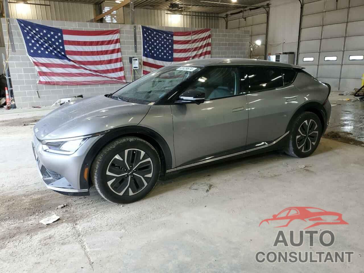 KIA EV6 LIGHT 2023 - KNDC3DLC8P5122765