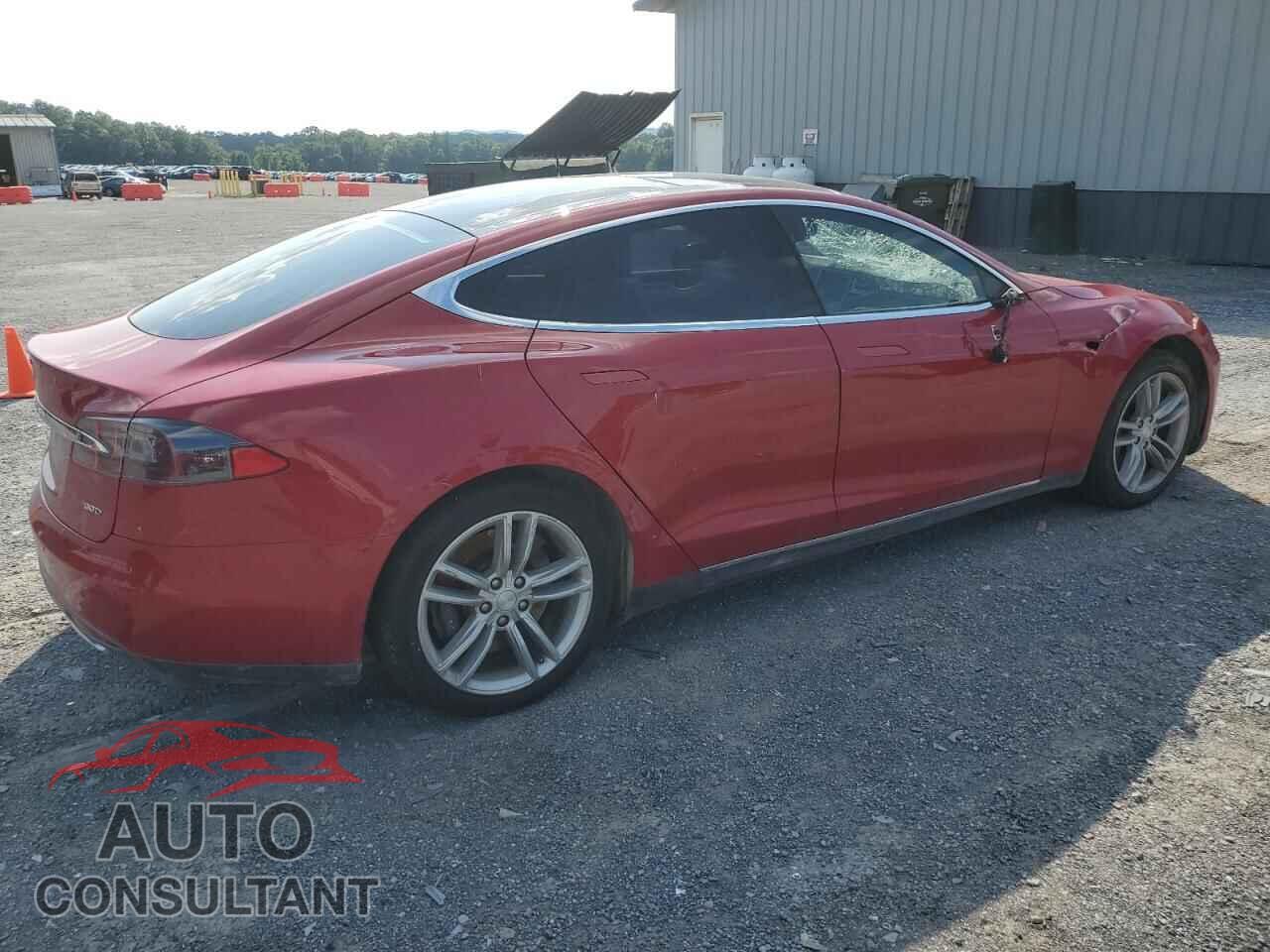 TESLA MODEL S 2015 - 5YJSA1E24FF118598