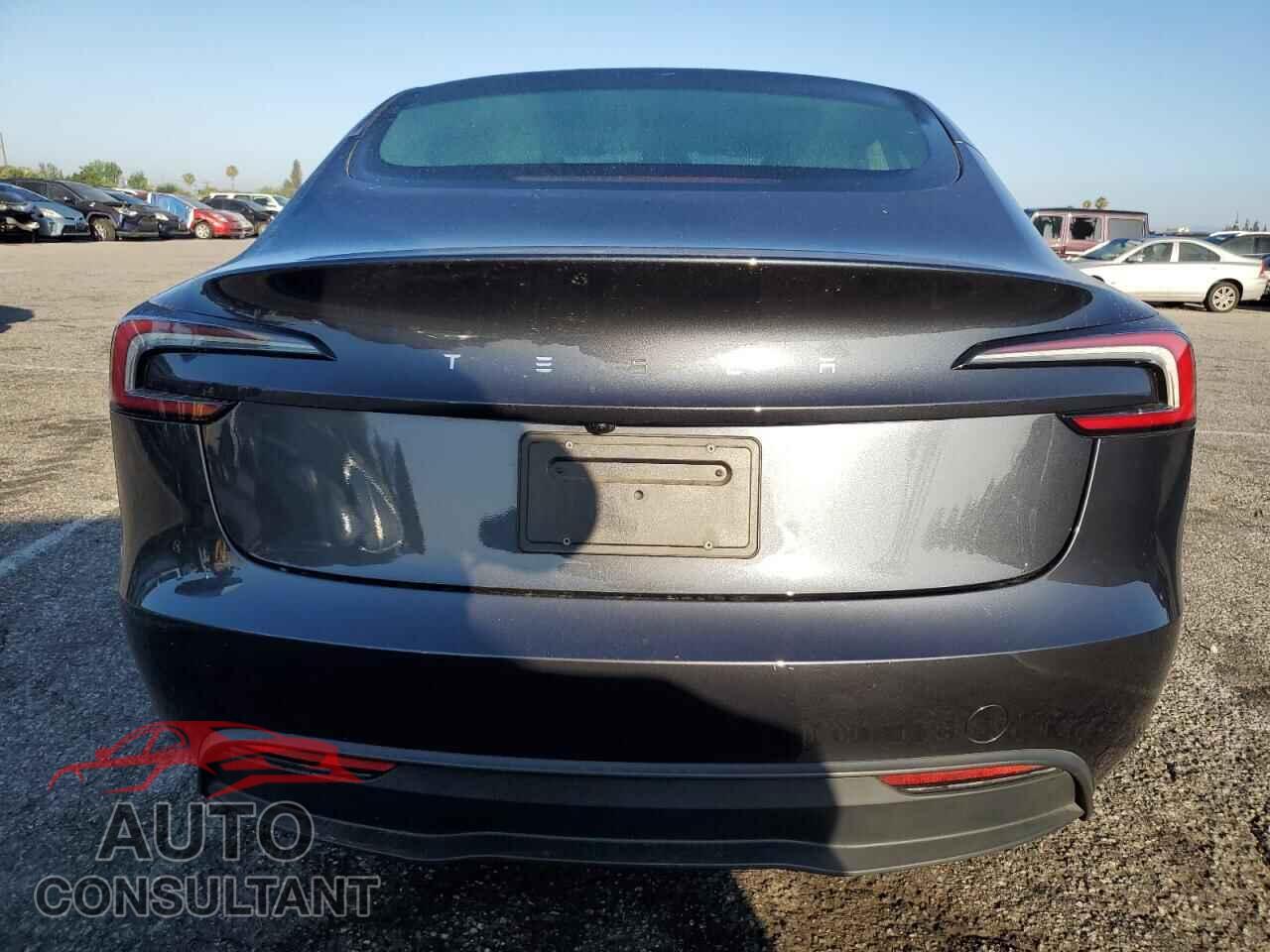 TESLA MODEL 3 2024 - 5YJ3E1EA1RF744114
