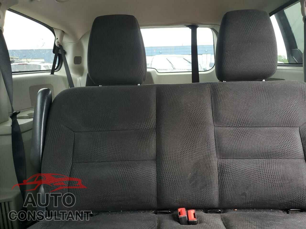 DODGE CARAVAN 2018 - 2C4RDGBG9JR180374