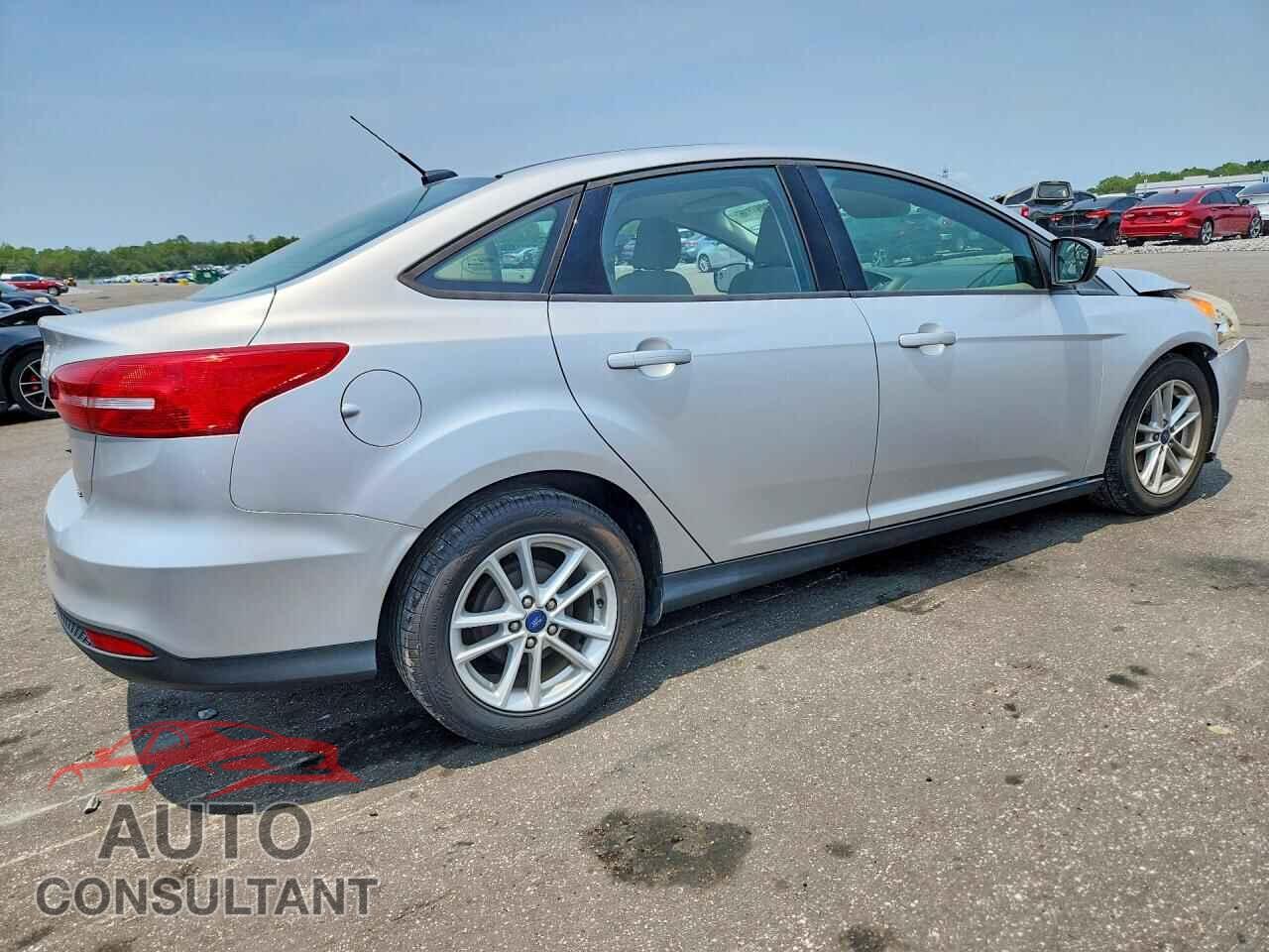 FORD FOCUS 2017 - 1FADP3F24HL327489