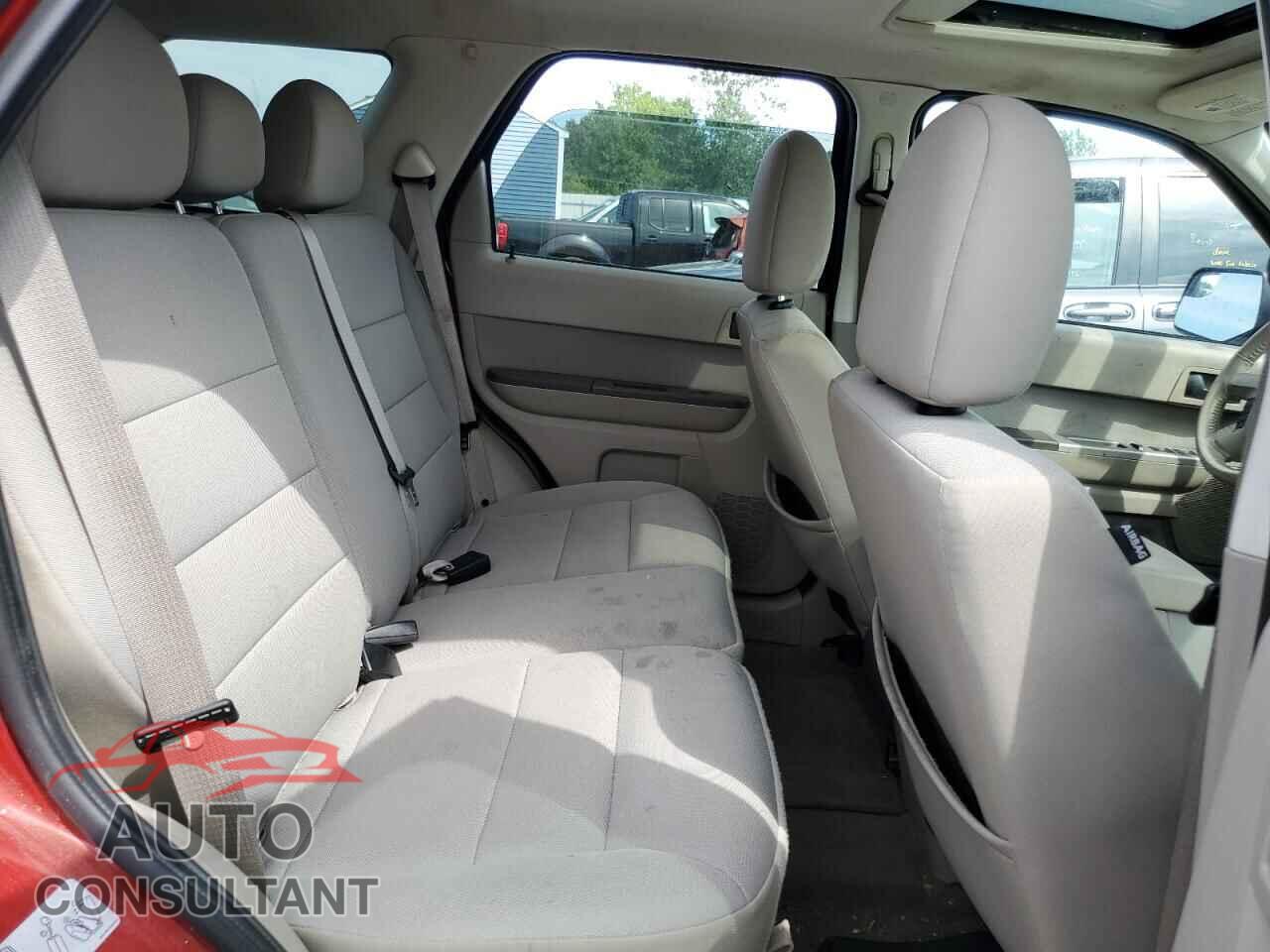 FORD ESCAPE 2011 - 1FMCU9D79BKB17091