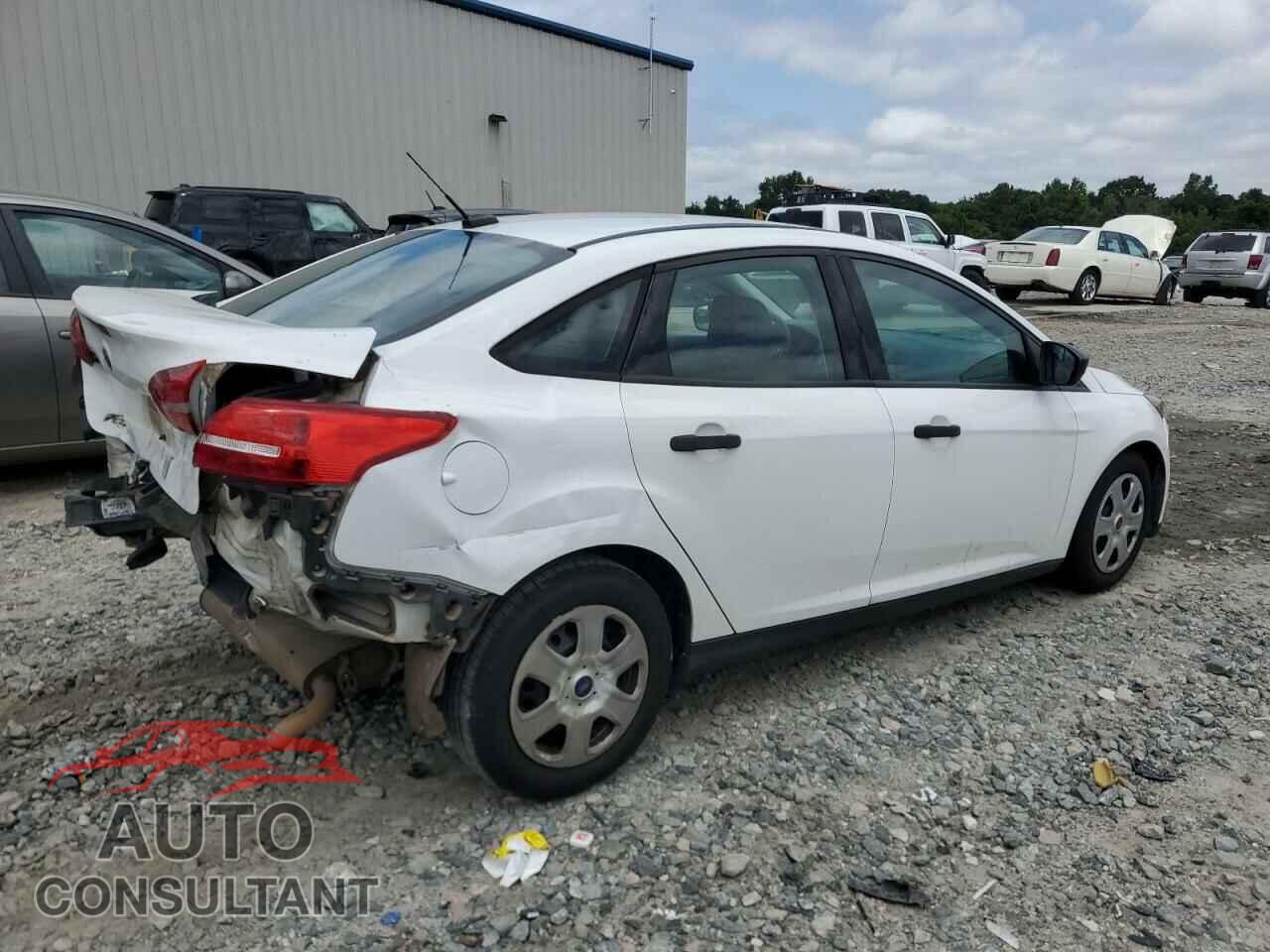 FORD FOCUS 2017 - 1FADP3E26HL201703