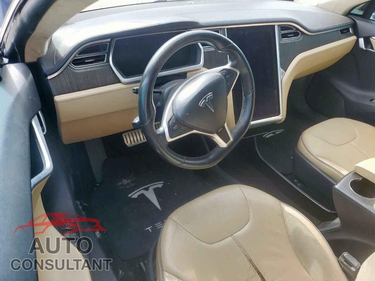 TESLA MODEL S 2013 - 5YJSA1CP2DFP13199