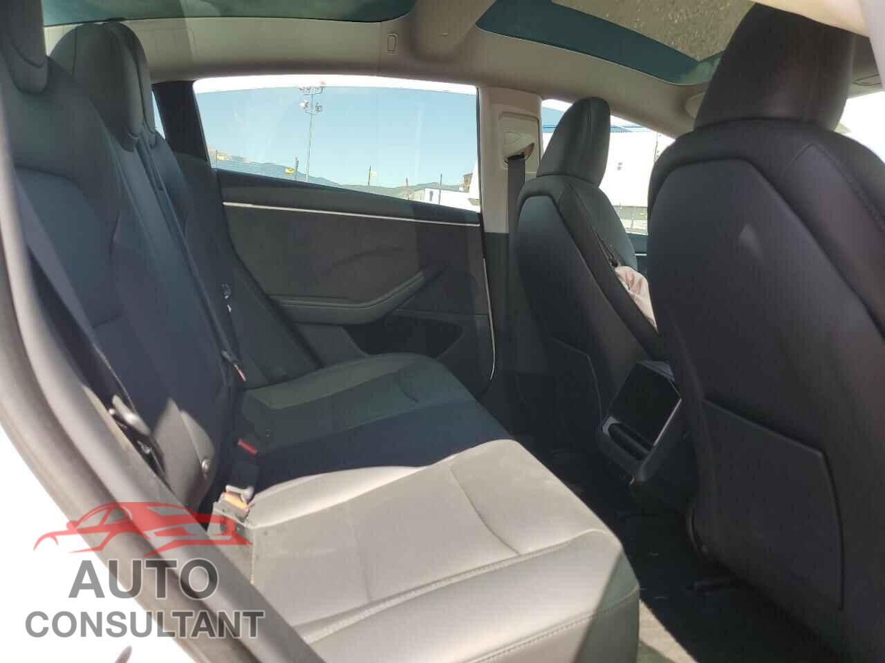 TESLA MODEL 3 2024 - 5YJ3E1EB4RF817680