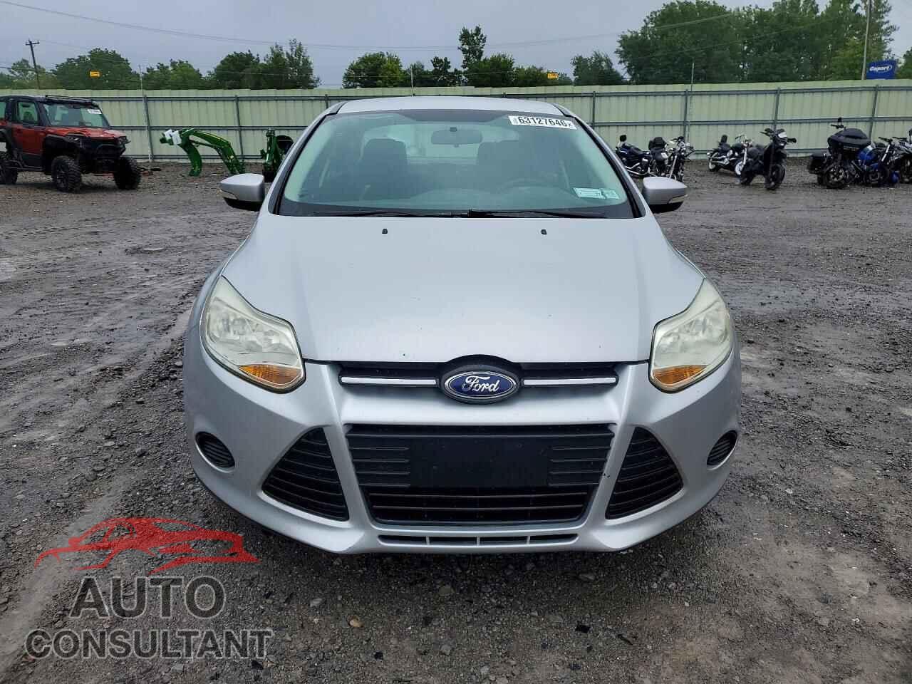 FORD FOCUS 2014 - 1FADP3F25EL239143