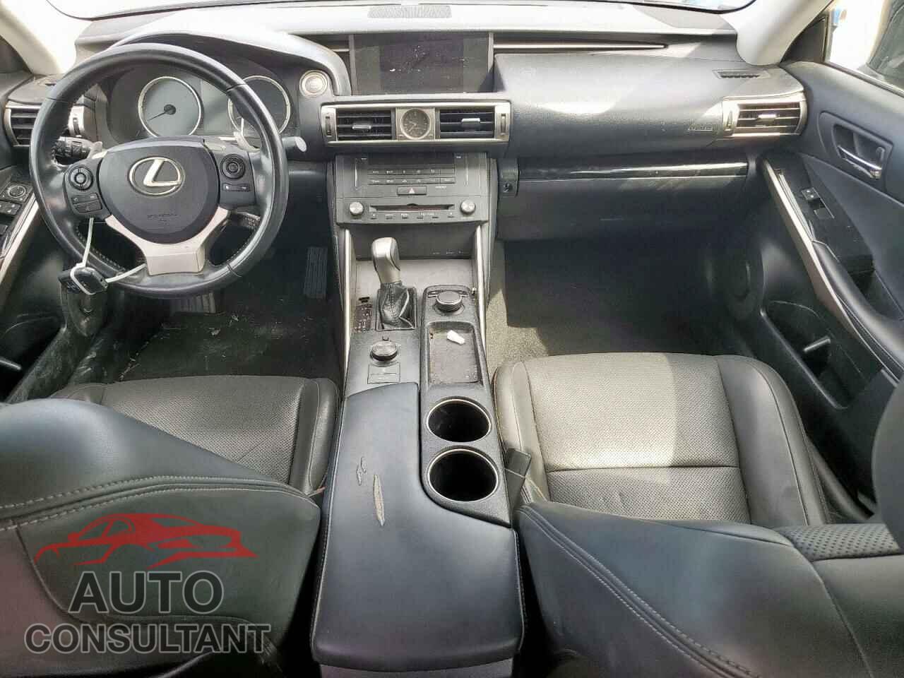 LEXUS IS 2015 - JTHBF1D27F5051711