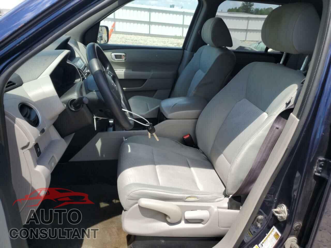 HONDA PILOT 2015 - 5FNYF4H2XFB022368