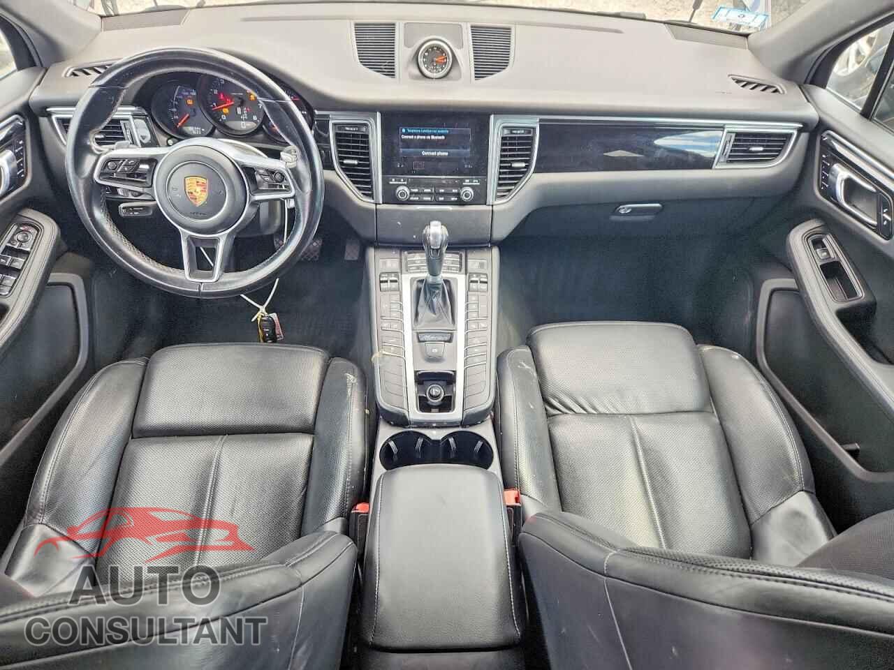 PORSCHE MACAN 2017 - WP1AA2A56HLB06193